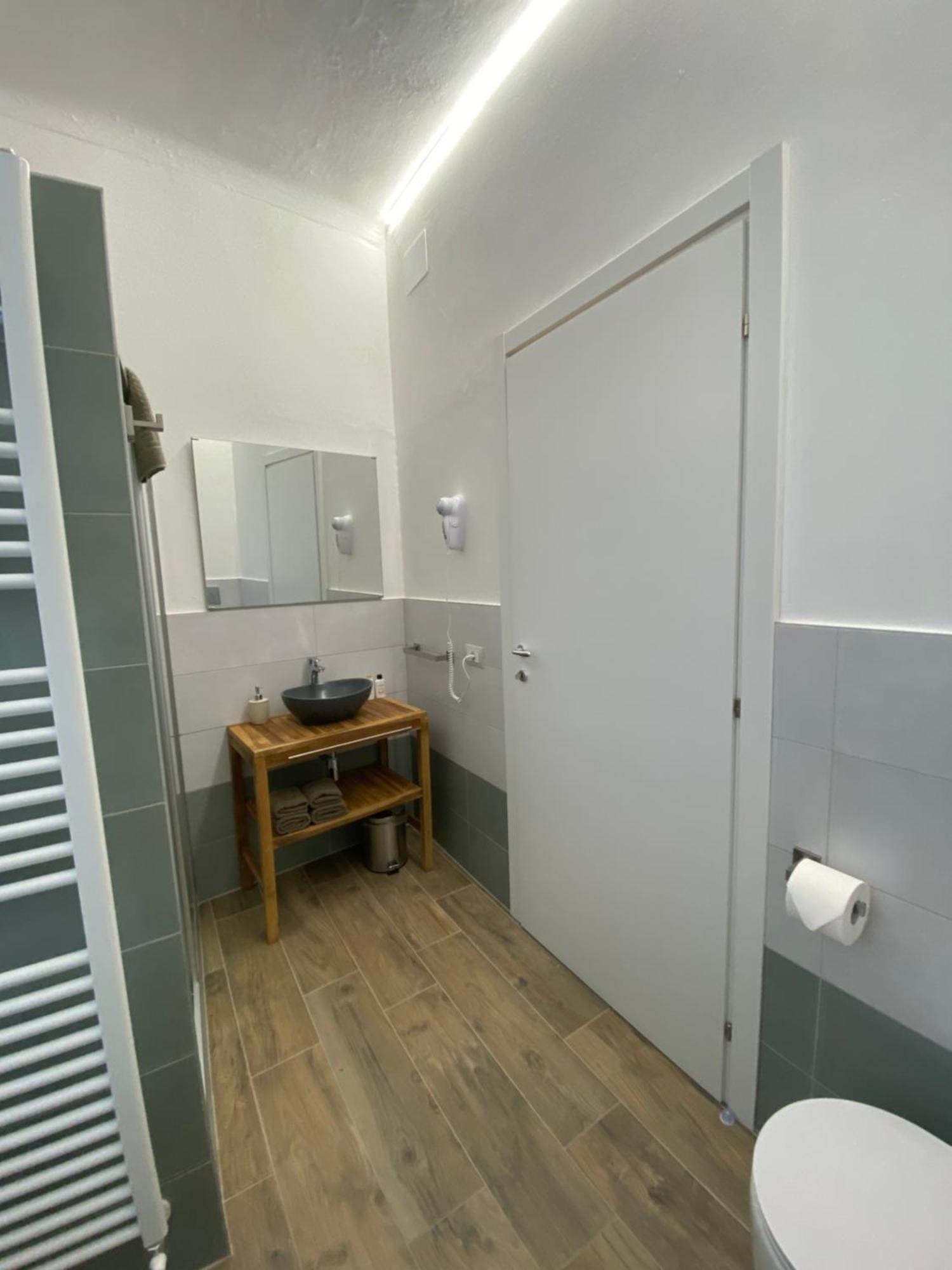 La Casa Nel Vicolo Camera 2 Casale Monferrato Eksteriør billede