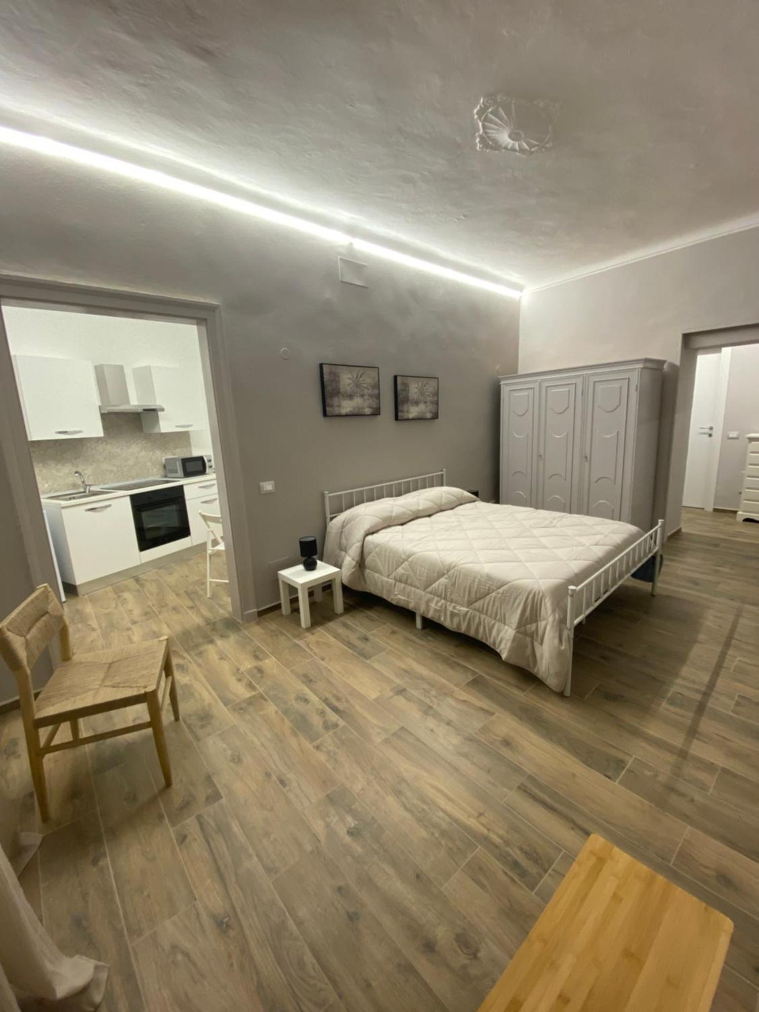 La Casa Nel Vicolo Camera 2 Casale Monferrato Eksteriør billede