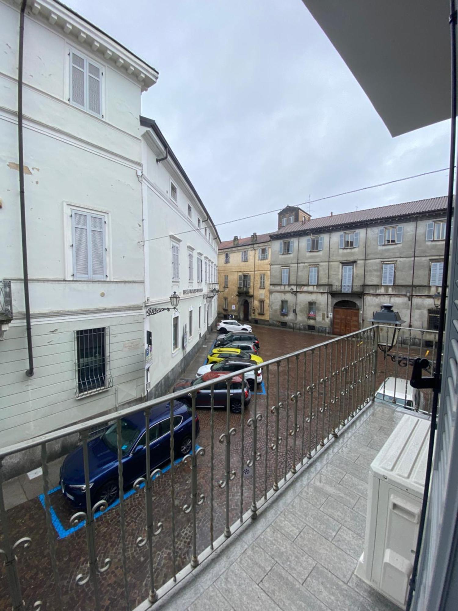 La Casa Nel Vicolo Camera 2 Casale Monferrato Eksteriør billede